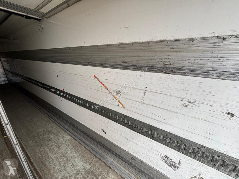 شاحنة Volvo FM 370 6x2*4 MITSUBISHI TU100 / BOX...