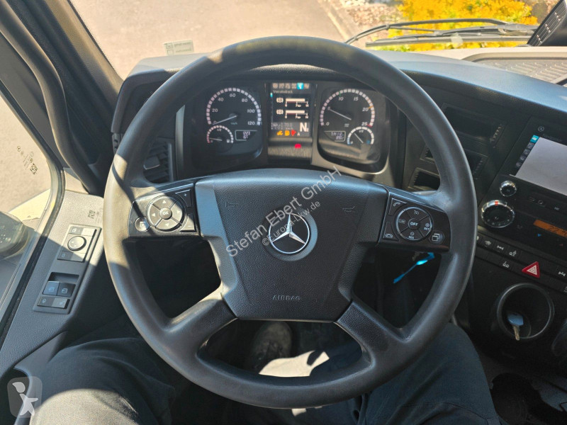 Camión Mercedes 2543 L Schwenkwand LBW BÄR...