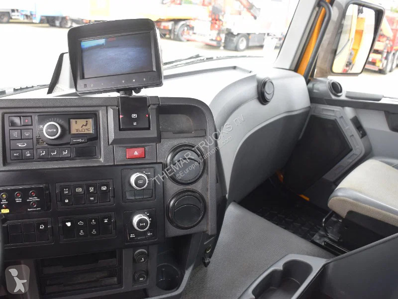 شاحنة Renault C430 2 side tipper + Crane HMF...