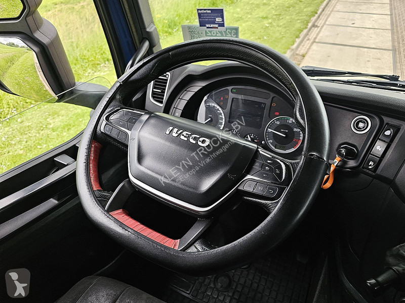 شاحنة Iveco AS260S48 6X2 STEER INTARDER