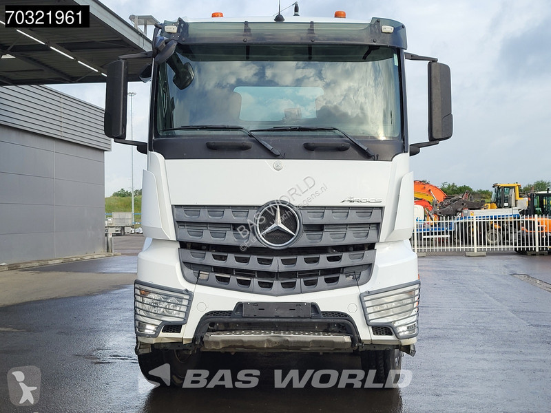 شاحنة Mercedes 3243 8X4 11m3 2-way tipper...