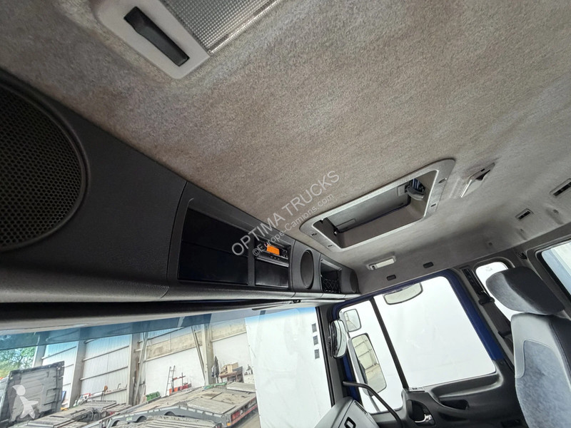 شاحنة Volvo 220 121651 km airco