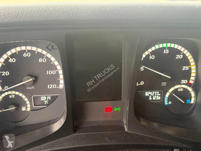 شاحنة Mercedes 1827 4X2 EURO 6 GESLOTEN BOX MET...