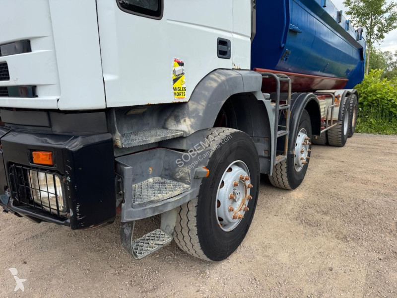 شاحنة Iveco 410E42