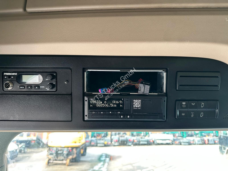 شاحنة Mercedes 2536L 6x2 EU6 Retarder BDF/ LDW...