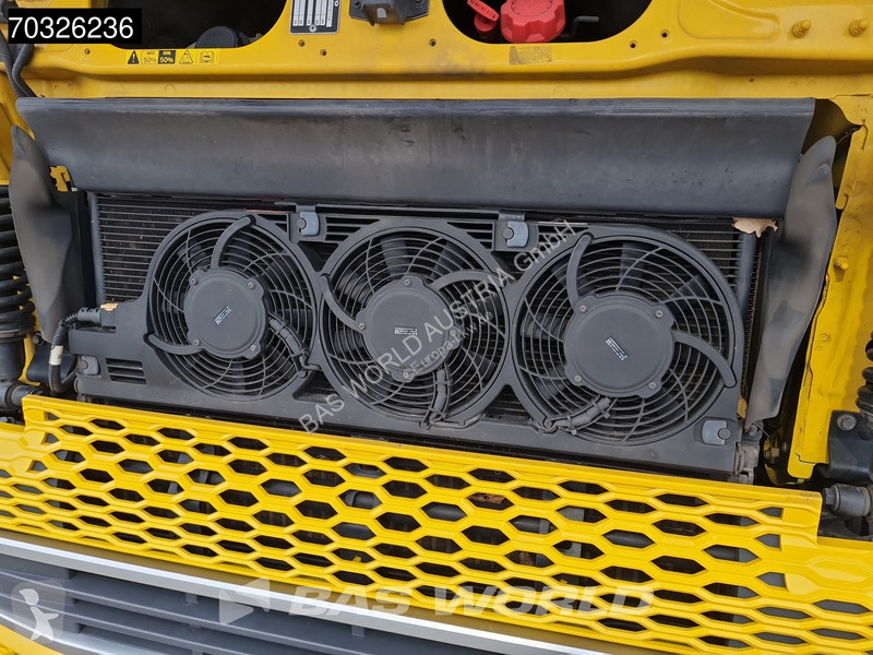 Lastbil Volvo 460 6X2 LNG Engine Curtainsider...