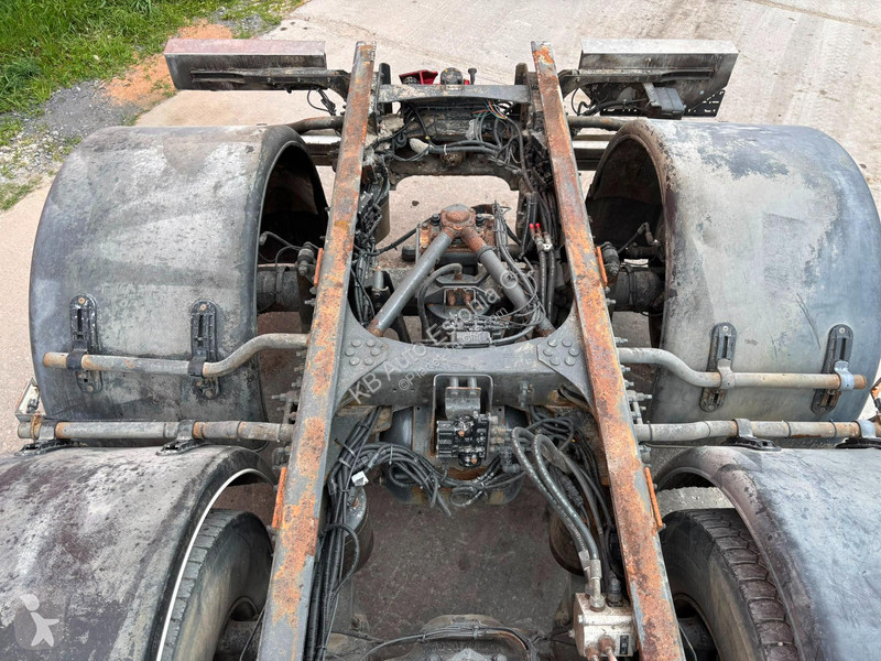 شاحنة Volvo 460 8x4*4 CHASSIS L=6726 mm