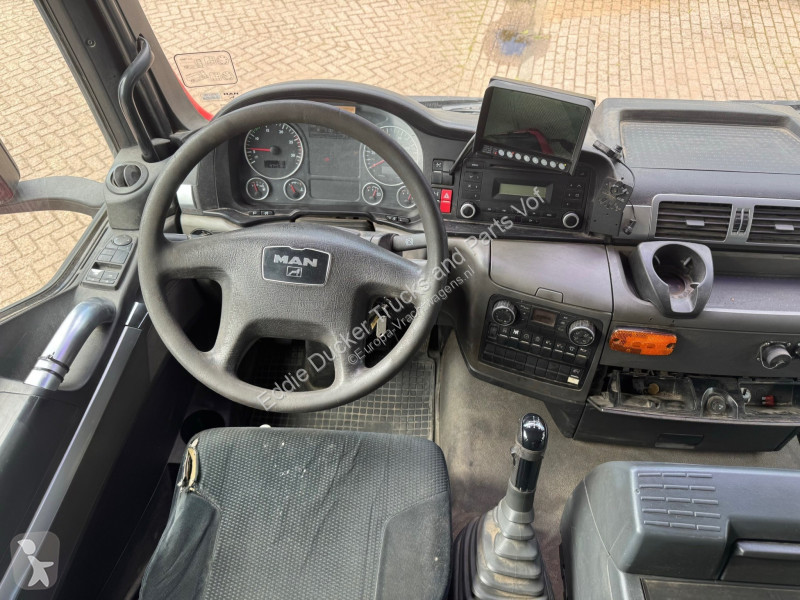 شاحنة MAN 37.400 8X4 EURO 4 / MANUAL / KIPPER