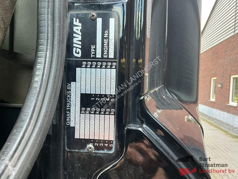 Lastbil Ginaf X5250 TS 10x4 met geisoleerde...