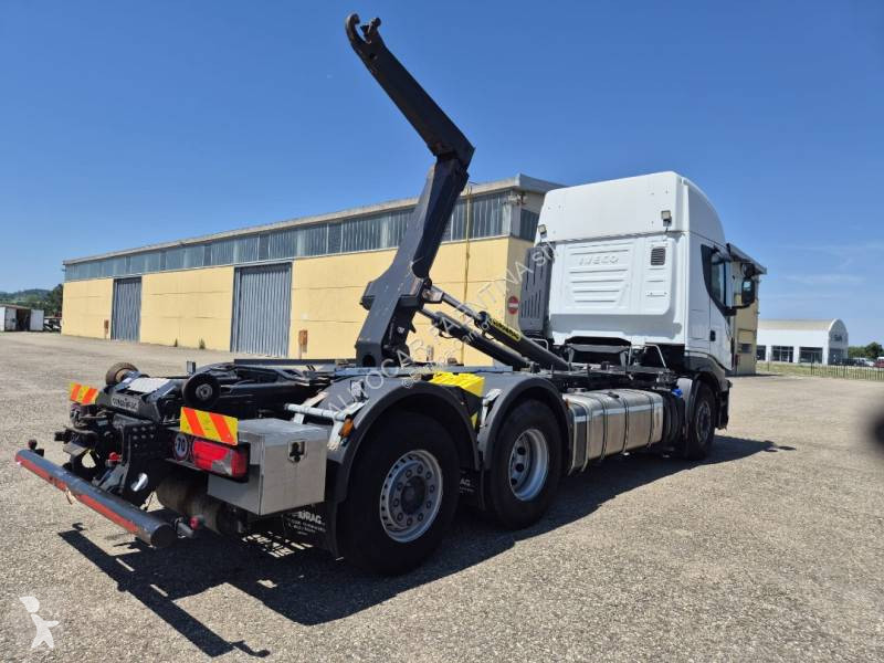 شاحنة Iveco
