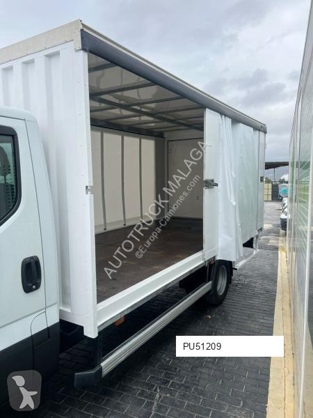 شاحنة Iveco 70C15 BOTELLERO