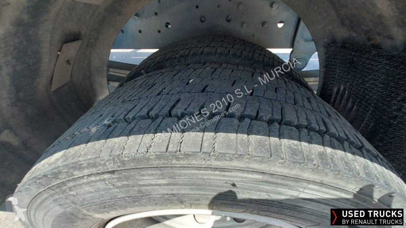 شاحنة Iveco 10 series