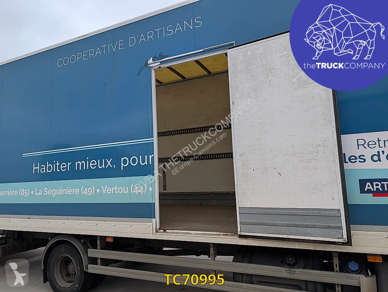 شاحنة Renault D 210