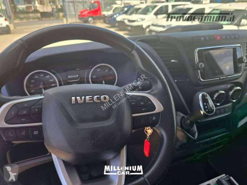 Camion Iveco 35-18 (2020) CELLA FRIGO 4,30 ATP