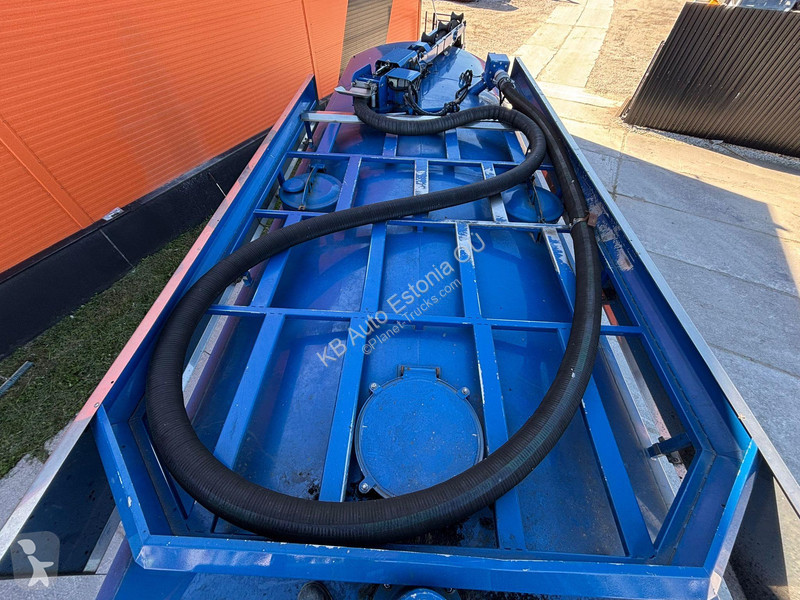 شاحنة Volvo 540 8x4*4 KORP&SON tank 9000 l +...