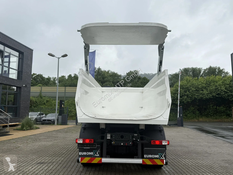 Camión Volvo 500 Volvo 13 500 8X4 Euro 6e L13...