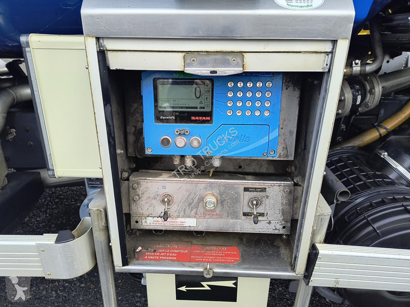 شاحنة Renault 270 DXI - 13500L FUEL / CARBURANT...