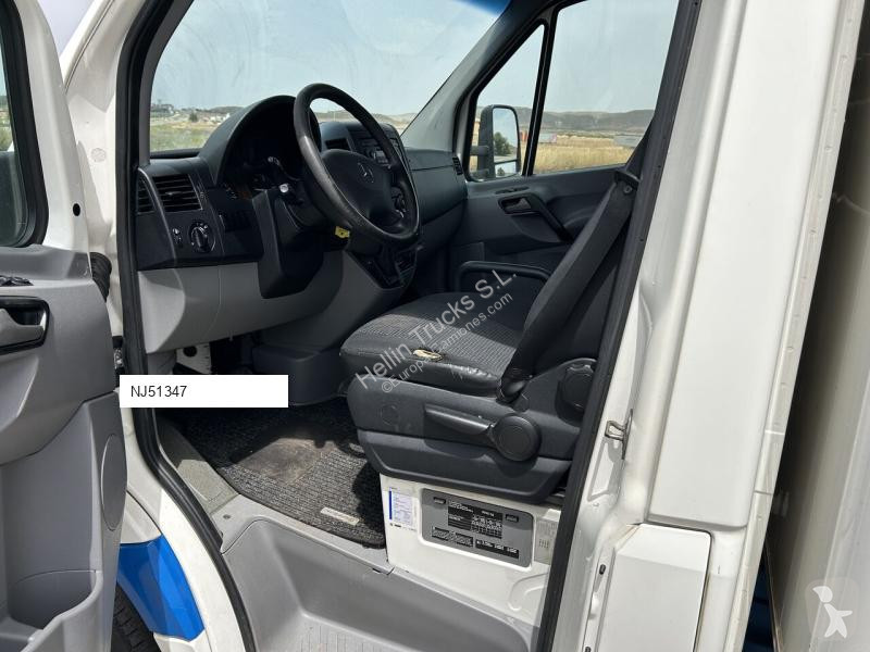 شاحنة Mercedes sprinter 515