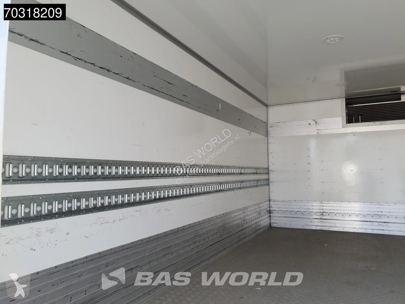 شاحنة Mercedes 1021 4X2 5,20m Box Frigoblock...