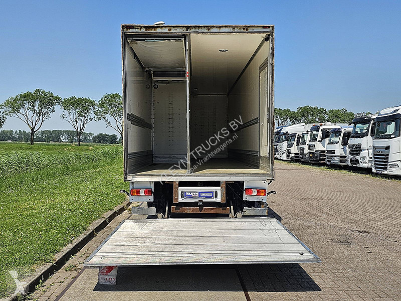 شاحنة Mercedes ATEGO