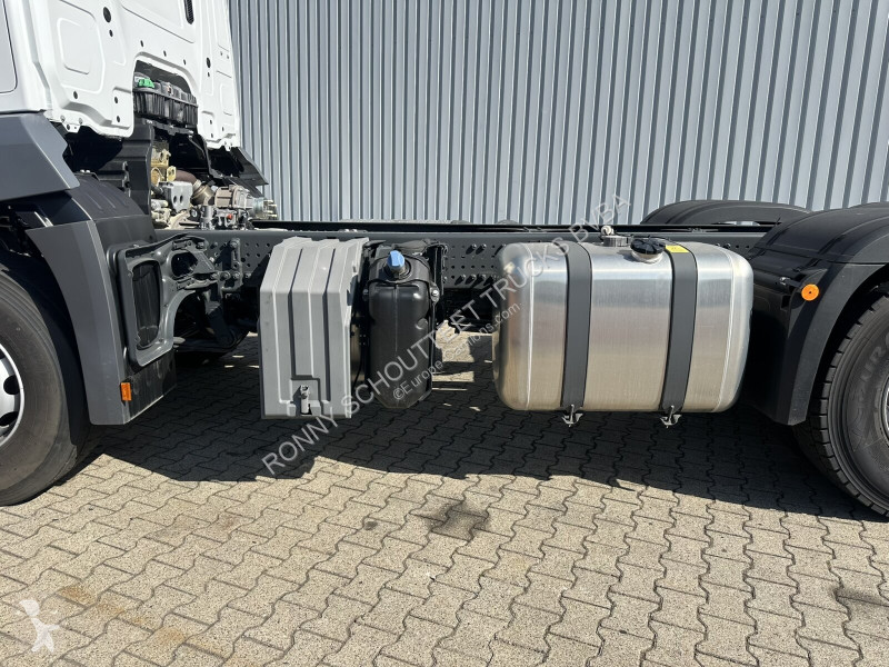 شاحنة Mercedes Arocs 2636 6x4 Arocs 2636/43...