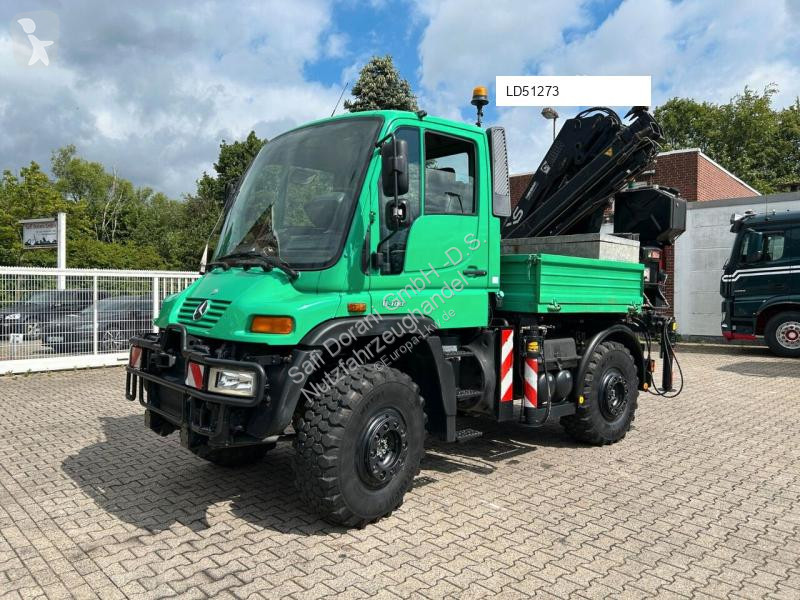 شاحنة Mercedes U400 + HIAB 122E 4x4
