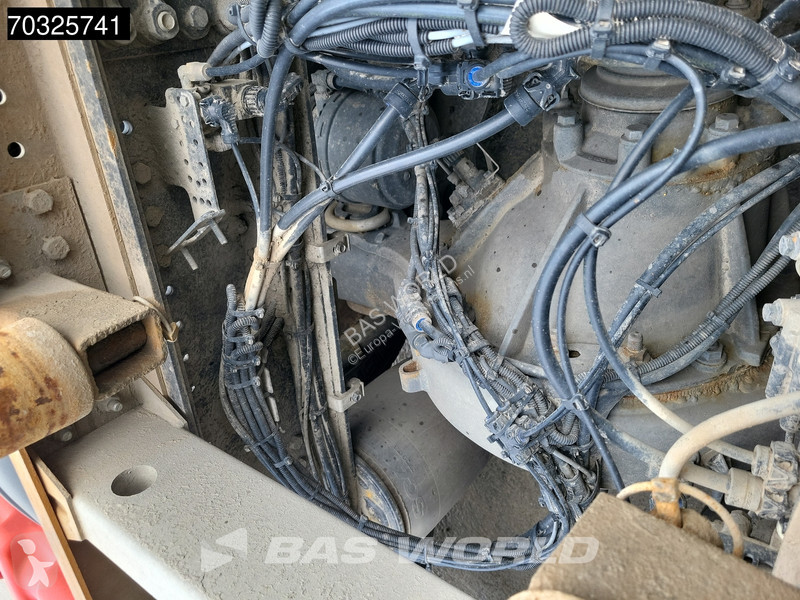 شاحنة Scania 560  6X2 BDF 9t Front Axle Full...