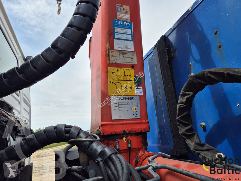 Lastbil Volvo FM7 290