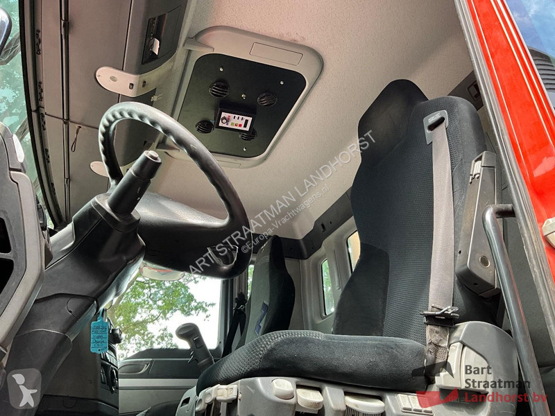 Lastbil MAN 10x8 bladvering, handgeschakeld met...
