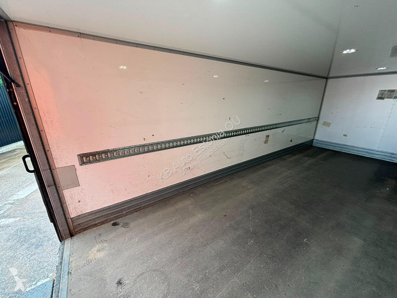 Mercedes 916 4x2 BOX L=6613 mm truck