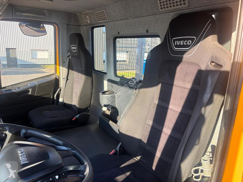 شاحنة Iveco 260S42