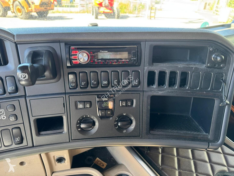 شاحنة Scania 490 8X2 EUO 6 BDF SYSTEM + ETADE