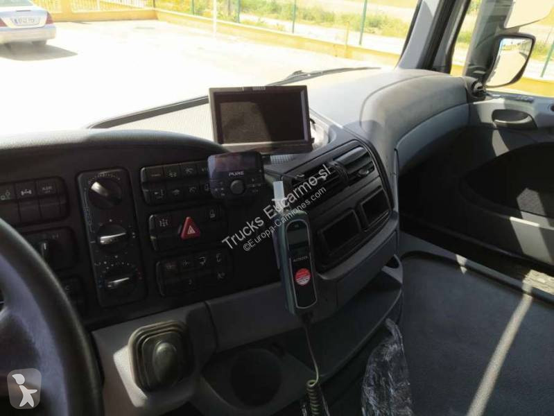 Nosič strojů Mercedes