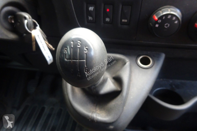 Véhicule utilitaire Renault MASTER PLATEAU 2,3...