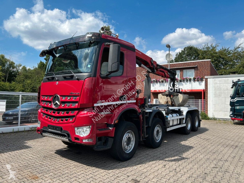 Camion Mercedes 2430