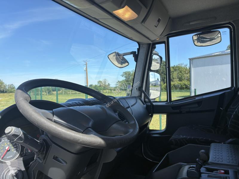 شاحنة Iveco 120E18