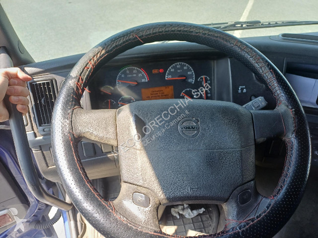 شاحنة Volvo FM9
