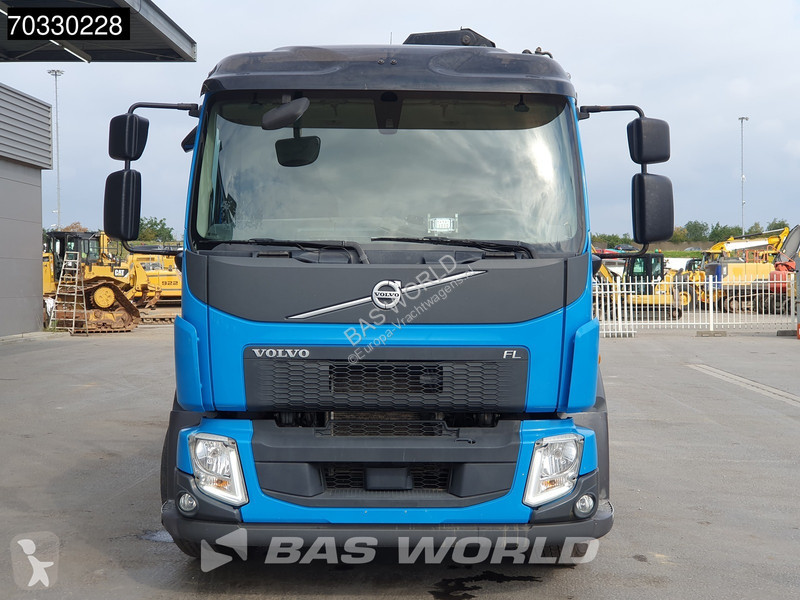 شاحنة Volvo 280 4X2 18tons truck HMF 1120K-RC...