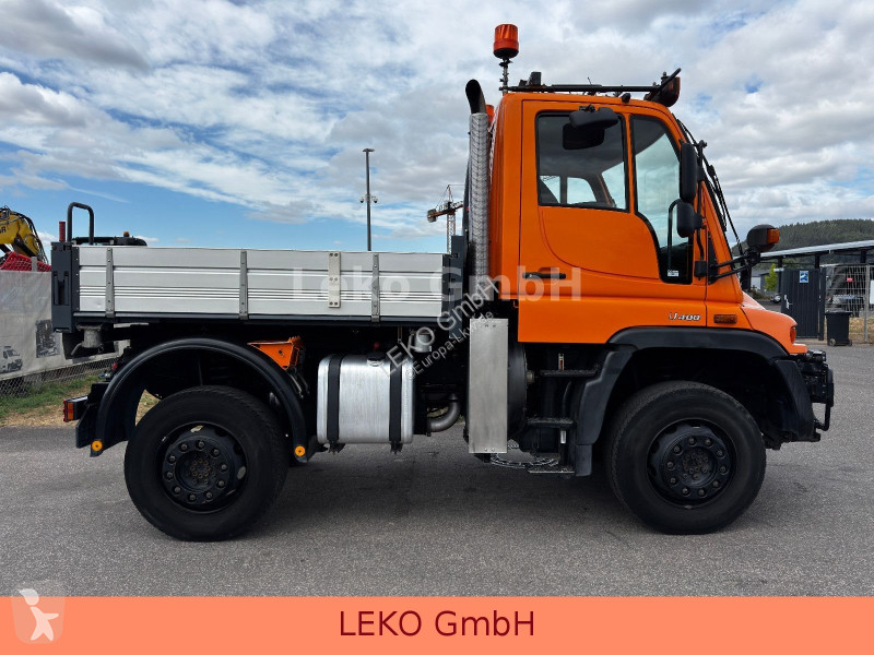 شاحنة Mercedes UNIMOG U400