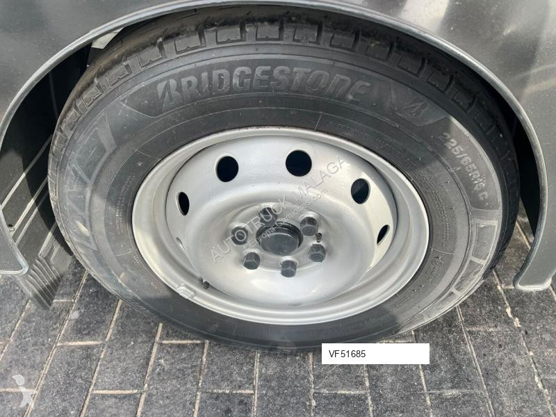 شاحنة Iveco 35/11