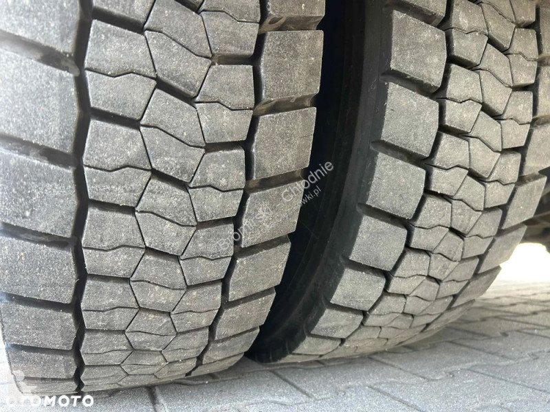 شاحنة Volvo VOLVO  450 CHŁODNIA SCHMITZ CARRIER...