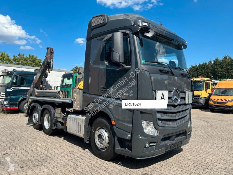 شاحنة Mercedes 2545