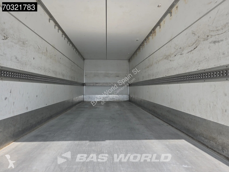 شاحنة Mercedes 1527 4X2 15 tonner Automatic...