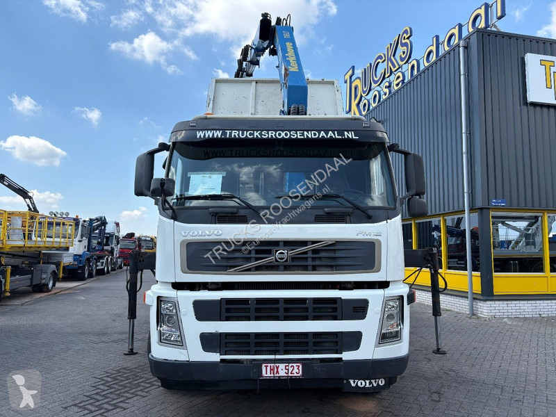 شاحنة Volvo 12380 + HMF 2220 K5 + 8X4 STEERING...
