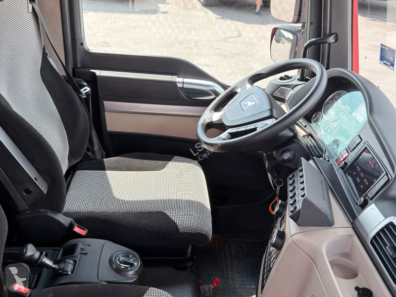شاحنة MAN 12.220 * ABSCHLEPPWAGEN 5,95 m* TOP