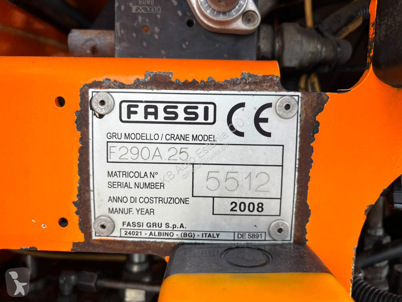 شاحنة Scania 8x2*6 FASSI F290 / AJK 20 ton...