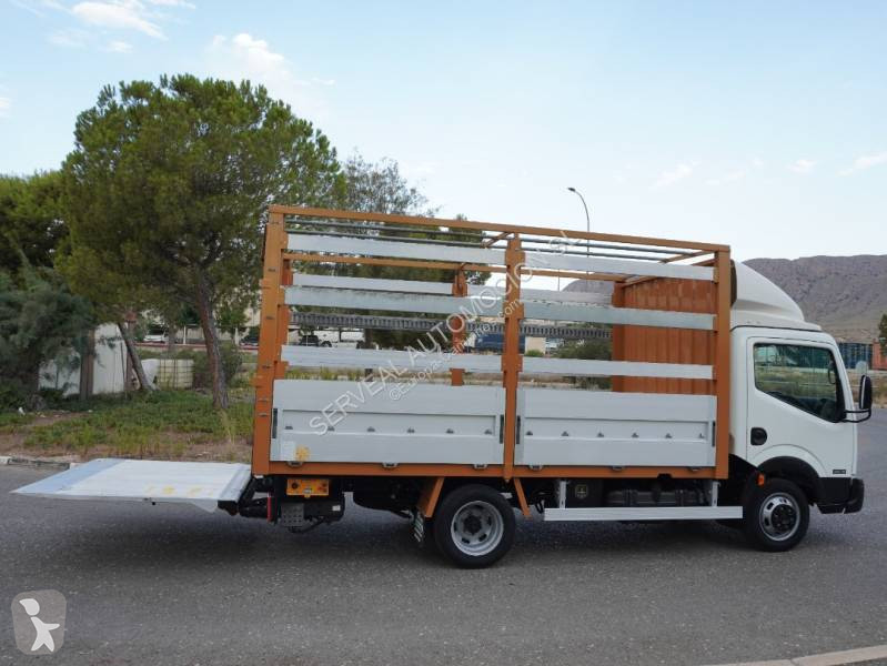 شاحنة Nissan