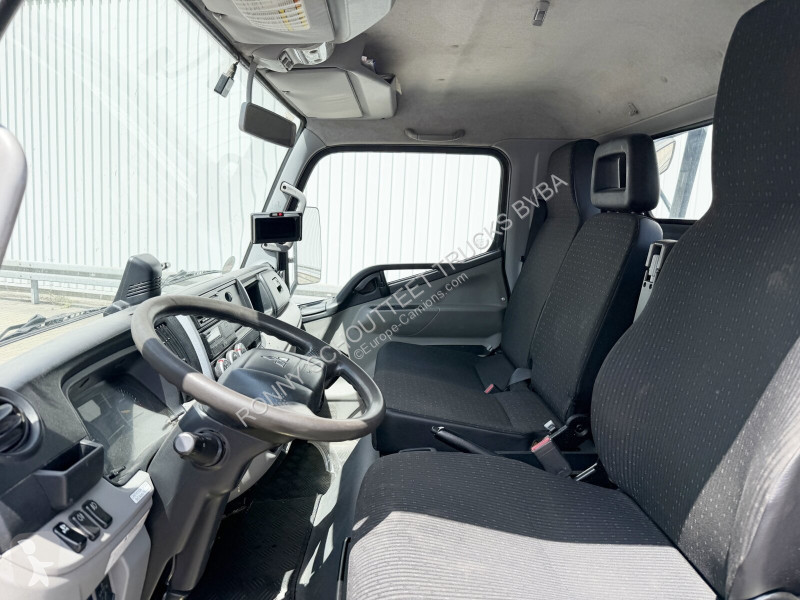 شاحنة Mitsubishi Canter Fuso 7C15 4x2 Canter...