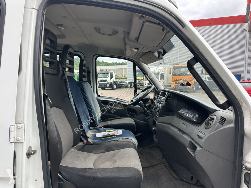 شاحنة Iveco Daily 70C17 4x2 Doka Daily 70C17...