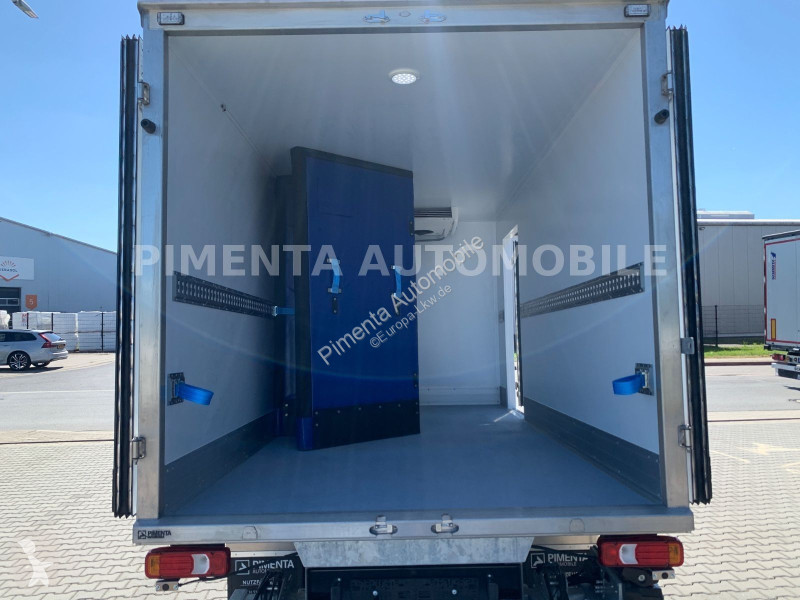 Furgoneta Iveco 70C18A8P TK AUT LUF TRENNWAN...